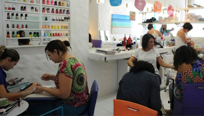 © Elza Fiúza/Agência Brasil  Anvisa proíbe duas substâncias utilizadas em produtos para unhas